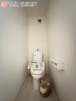 トイレ:広々とした個室空間。安らぎを求めた落ちついた一人のスペース。
