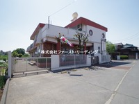 周辺環境:南古谷第二保育園　川越市認定こども園　定員90名　8か月のお子様から入園可能です。周辺は交通量が少なく駐車場もあり、送迎も安心です！
